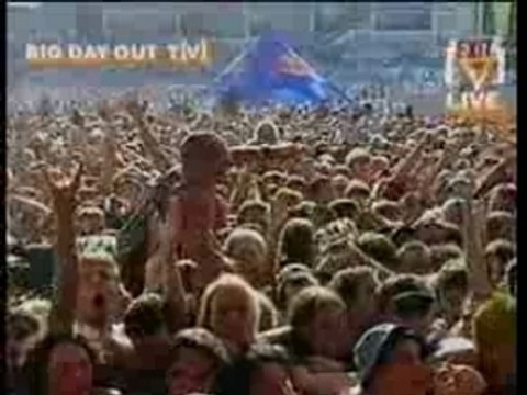 sOad - Chop Suey! (Live Big Day Out)