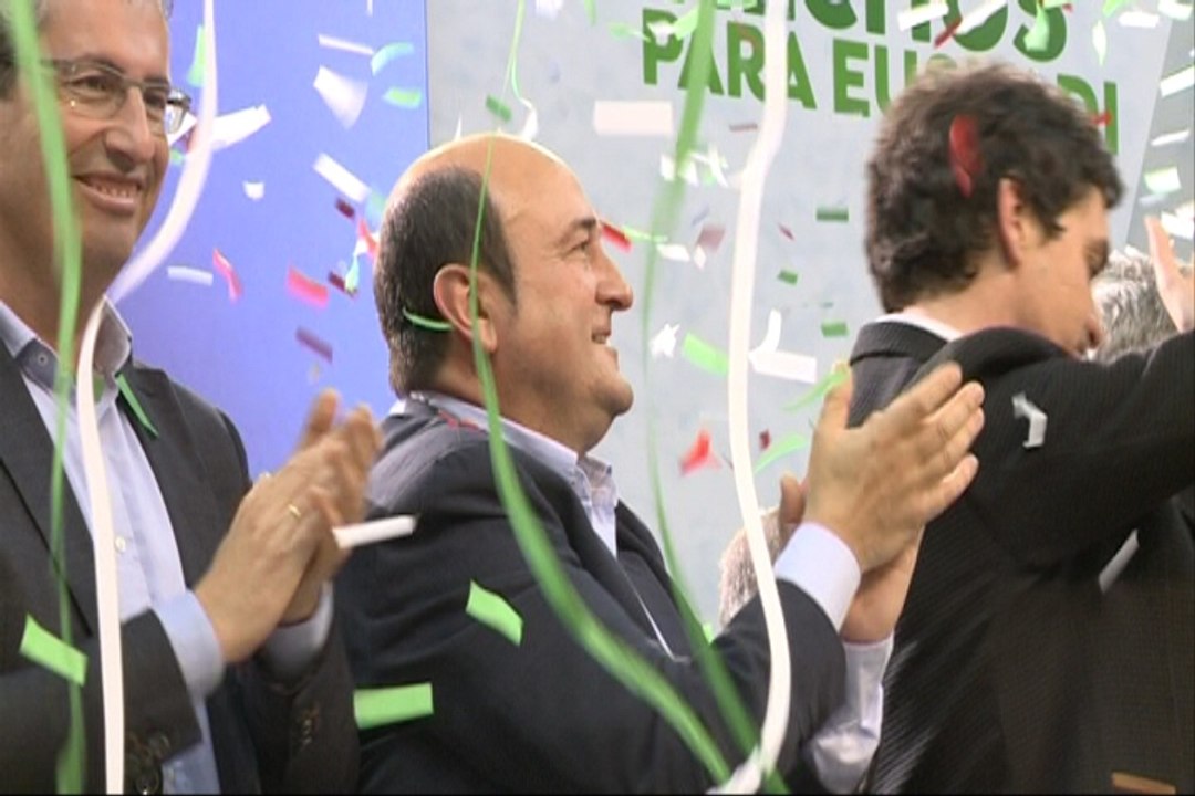 Ortuzar llama a los “indignados” a votar al PNV