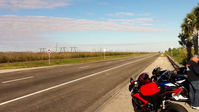 ducati 1198 vs suzuki 1000