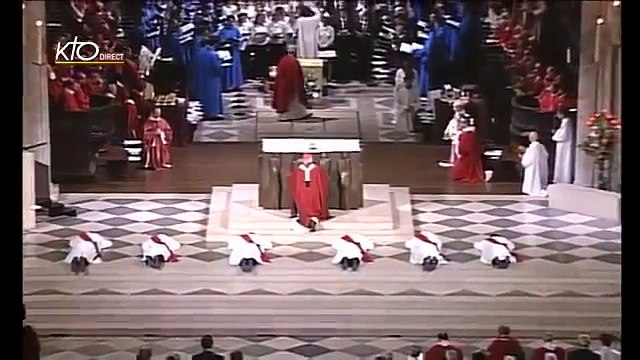 Litanie des Saints (grande prostration) - Ordinations 2013 à Paris