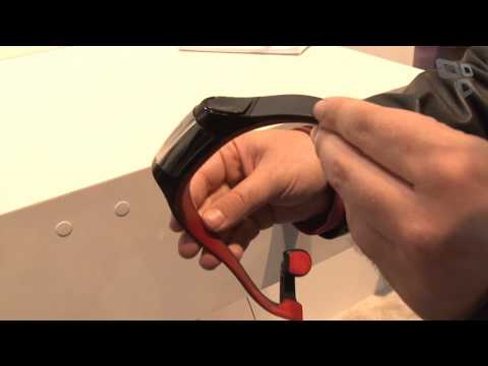 Fones de ouvido bluetooth da Panasonic usam seu crânio para transmitir o som [CES 2013] - Tecmundo