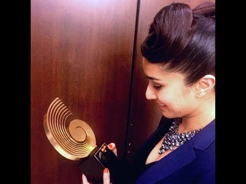 Shraddha Kapoor Wins Best Debut Singer Award in GIMA Awards