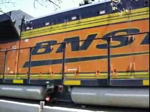 Q439 With CSX, BNSF and CONRAIL POWER