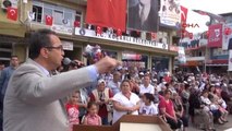 Aydın CHP'li Belediye Adnan Menderes'in Heykelini Dikti