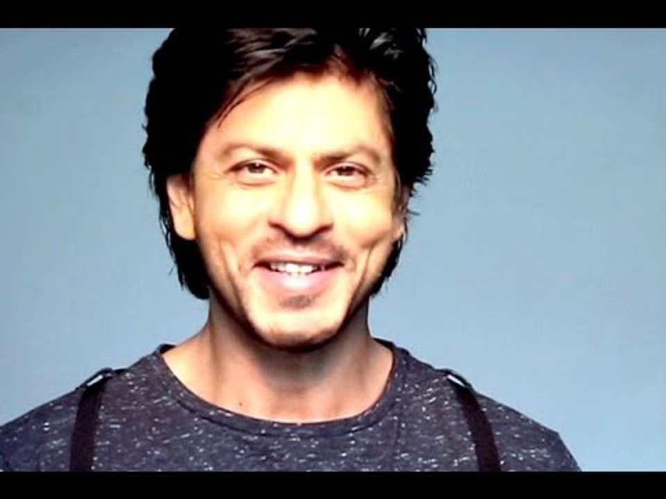 SRK Gets Nostalgic About Marine Drive while Shooting - BT
