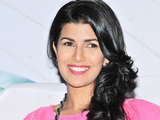 Nimrat Kaur Poses with Oscar-winning Hollywood star Lupita Nyong'o - BT