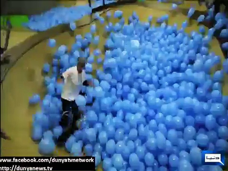 Skateboarding With 5,001 Balloons
