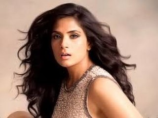 Richa Chadha opts for stage practice for 'Cabaret' - BT