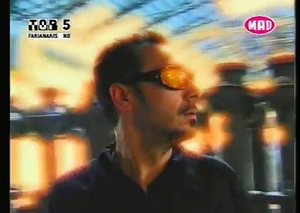 Νότης Σφακιανάκης - Μήπως είμαι τρελός - Mipos Ime Trelos