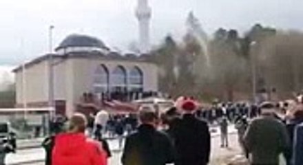 Miracle by allah azan is given in mosque by no one  diaka bi  danou ko  fefme  guir  nodbi  dilene  deranger   yallaa