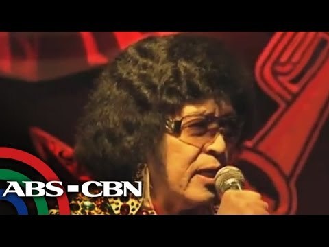 'King of Rock & Roll' wannabes celebrate 'Elvis Week'