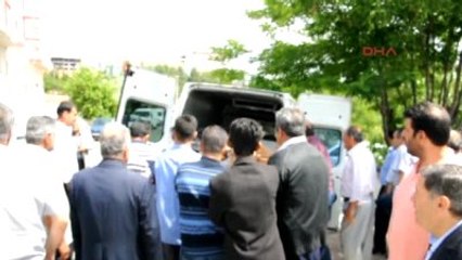 Eş ve Kızını Öldürüp İntihar Eden Polis Toprağa Verildi