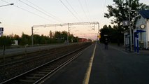 Yöpikajuna P 265 ohittaa Jokelan | Night train P 265 passes Jokela station