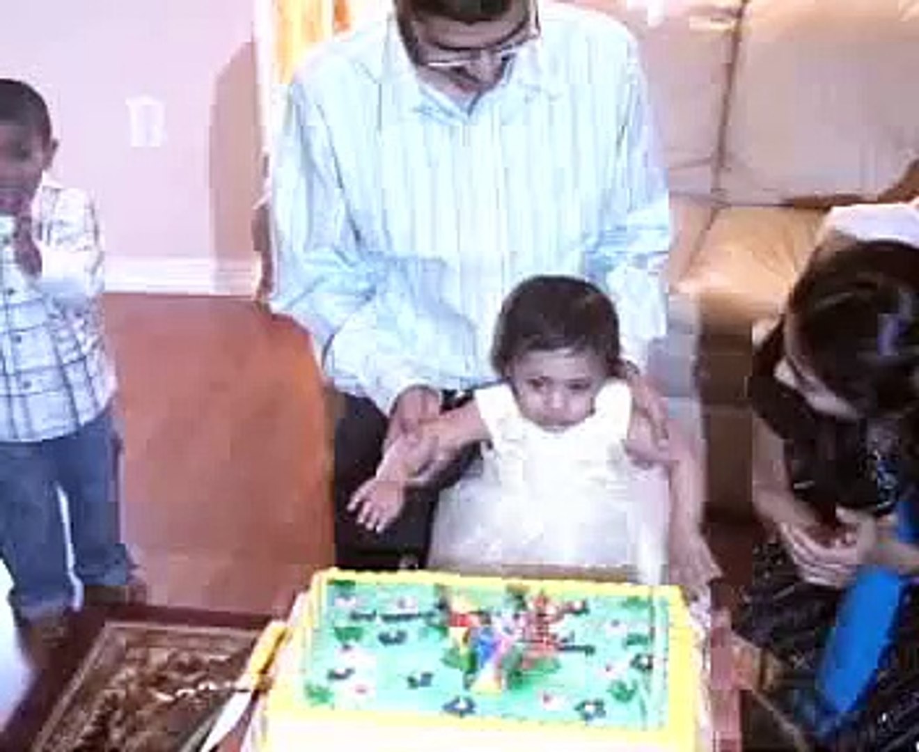 Nishka Baby S 1st Birthday Cake Cutting Video Dailymotion