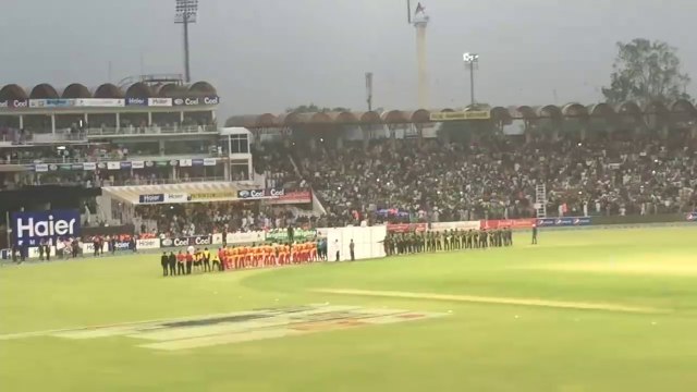 Pakistan's National Anthem at Gaddafi Stadium Lahore after 6 Years