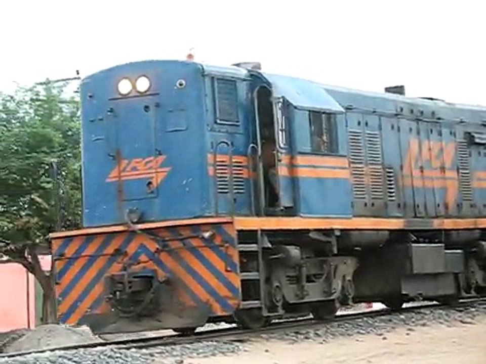 Trem de carga Passando em Cacimbas Itiúba BA