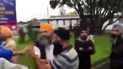 Police Called at Gurdwara Sahib on Singhs