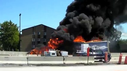 Feu camion semi-remorque route 132 à Longueuil