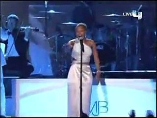 Mary J. Blige - Be Without You (Live 2007 Grammy's)