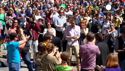 Ireland 'says overwhelming yes' to same-sex marriage in referendum