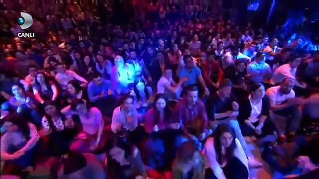 25/04/2015 Kanal D - Beyaz Show - Şevval Sam & Ali Atay & Serkan Keskin - Ben Seni Sevdiğimi