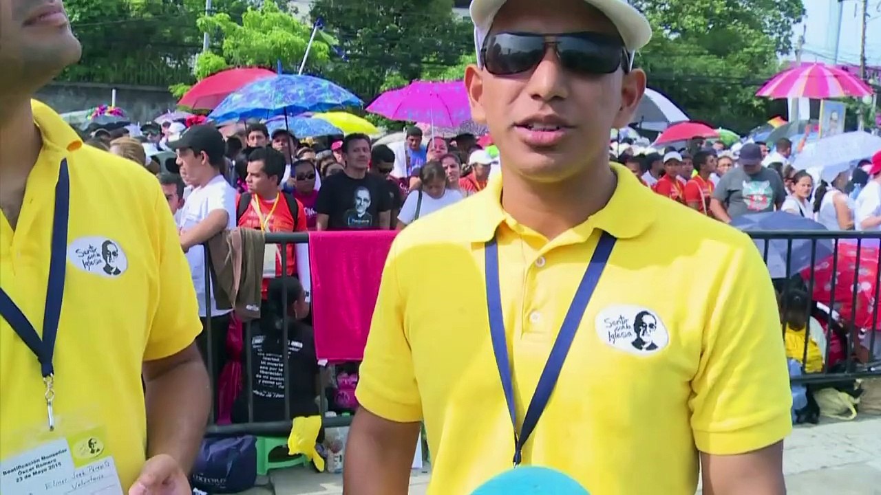 Arcebispo Oscar Arnulfo Romero é beatificado em El Salvador