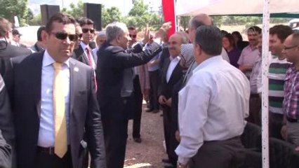 Arınç, Osmangazi Belediyesi İlkokulunun Temel Atma Törenine Katıldı