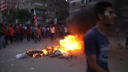 Mısır'daki Gösterilerde Gerginlik