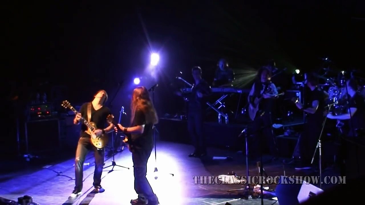 Lynyrd Skynyrd "Free Bird" excerpt (Guitar Solo) performed by The Classic Rock Show
