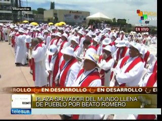 Tuiteros celebran beatificación de Romero con etiqueta #RomeroVive