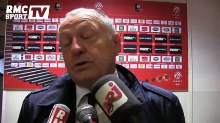 "Je ne pense pas que le PSG soit suffisamment riche pour nous faire une offre pour Lacazette et Fékir" Aulas