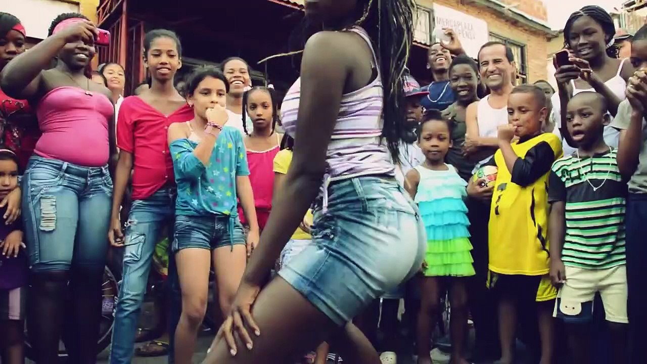 Ella Quiere Hmm.Haa.Hmm - Leka El Poeta Ft. Mishelle Master Boy (Dj Karlos Henrik Edit)