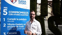 Ratifico con mi firma, mi compromiso de cumplir la palabra y poner a Vitoria por encima de todo