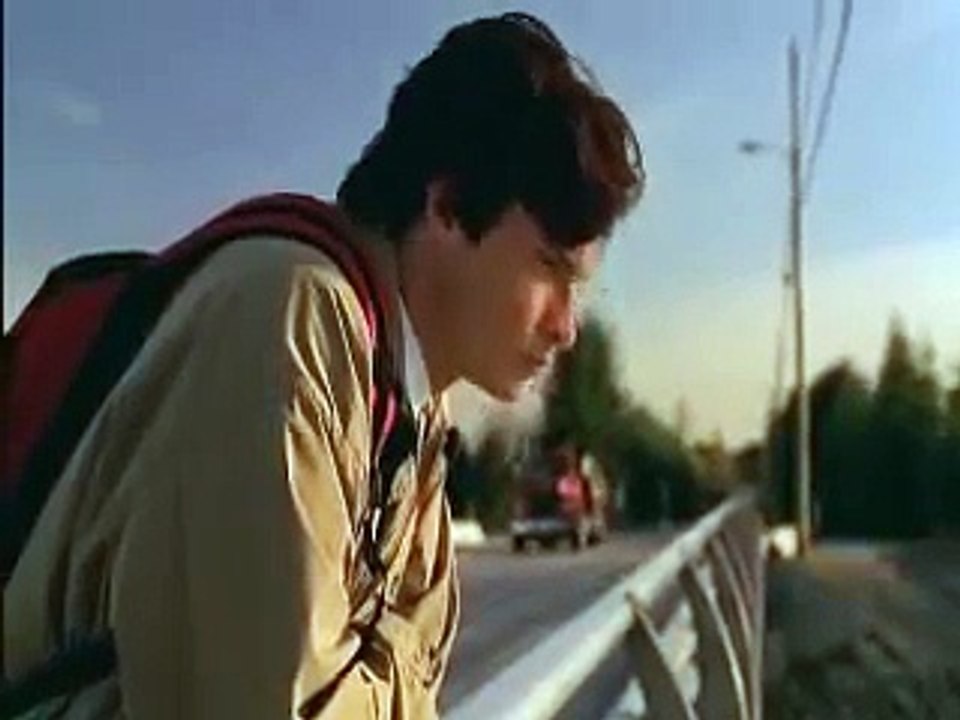 1-1 Smallville Pilot - Lex hits Clark with Car