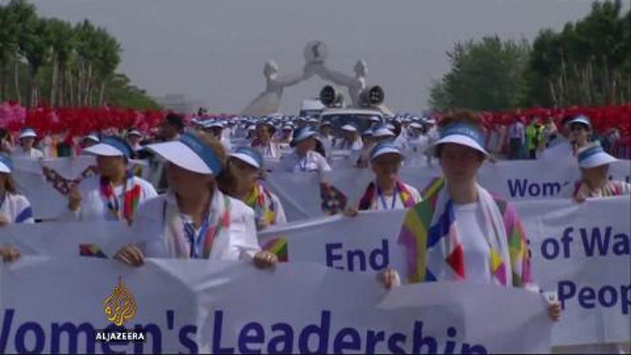 Women peace activists cross North-South Korea border