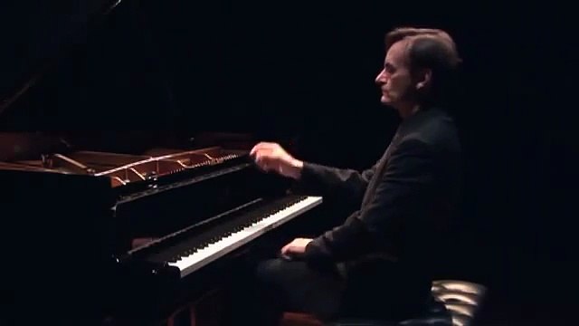 Bach Toccata and Fugue in D minor BWV 565 Piano tr Cortot - Stephen Hough