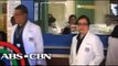 Medical team examines Enrile