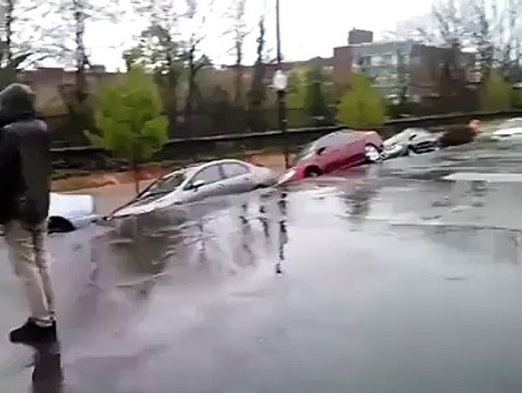 Horrible Incident - Earth Swallowing Cars On Roads