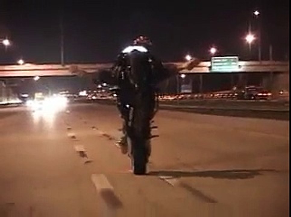 CBR 929 stunts on a highway