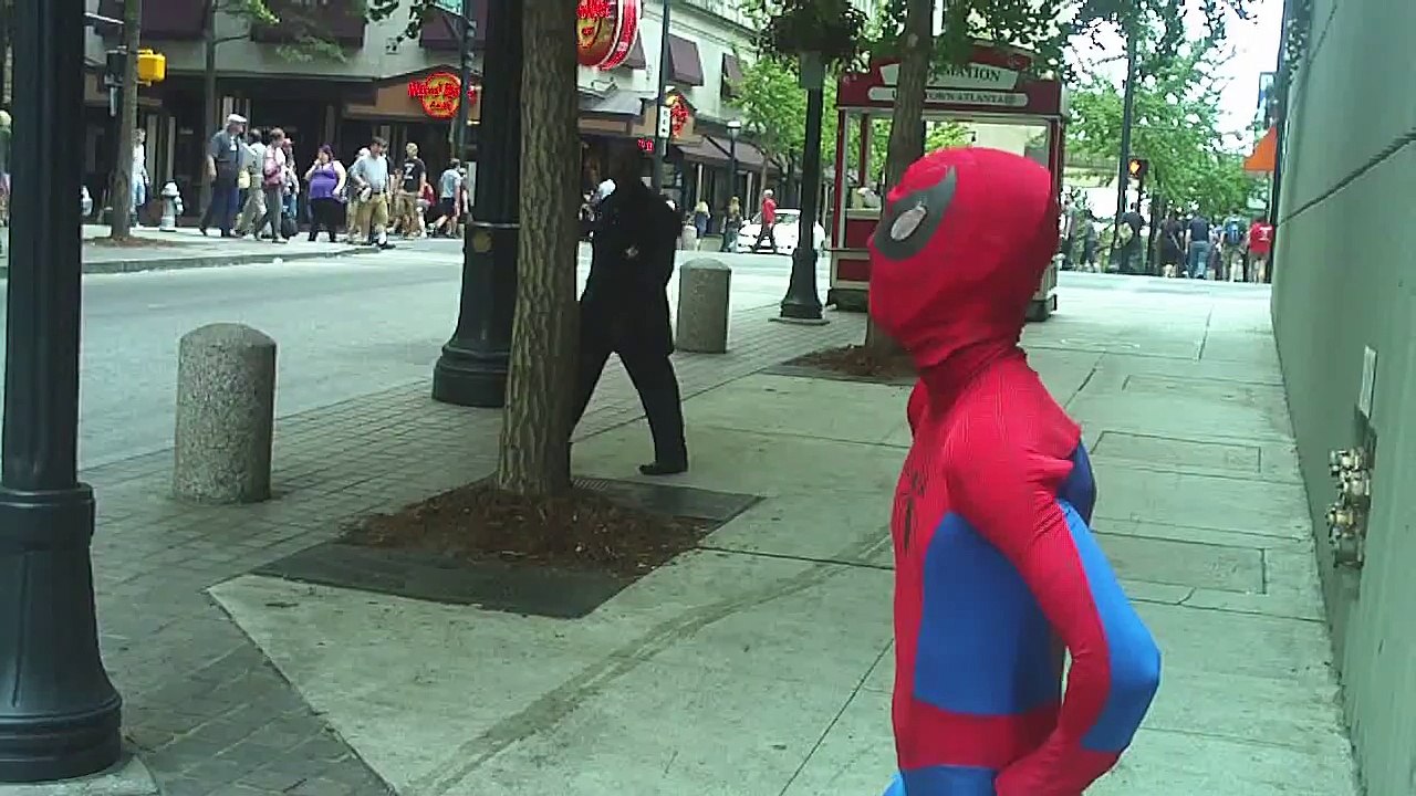 Dragon Con 09 Dancing Spider-man