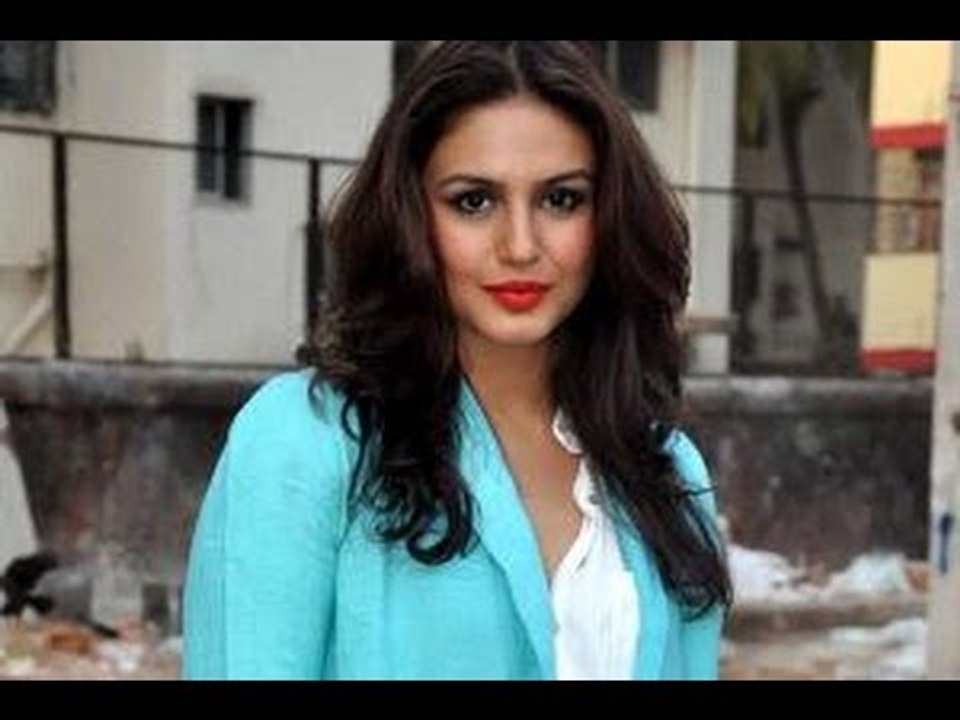 Huma Qureshi To Marry In 2018? - BT