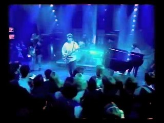Oasis 1996, Top Of The Pops