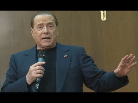 Caserta - Silvio Berlusconi al Palazzo della Provincia (23.05.15)