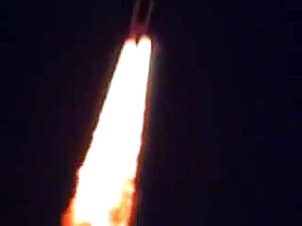 STS-105 NASA space shuttle launch