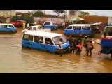 Zona do Embondeira pra quem vai ao Kikolo em Luanda faz os Taxes afundarem Chuvas em Luanda e os seu