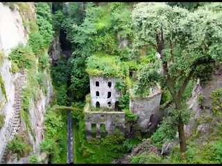 PAVAROTTI   TORNA A SURRIENTO