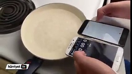 iphone 6 and samsung galaxy 6 in boiling water.