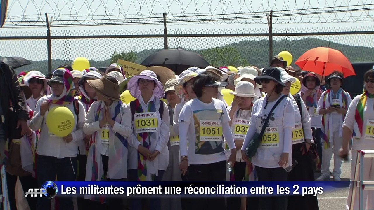 Des pacifistes traversent la frontière entre les deux Corées