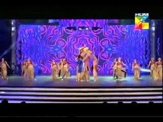 Mehwish Hayat Dance on 3rd Hum Awards 2015