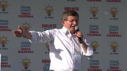 Davutoğlu: "Lafla Cumhuriyetçilik-milliyetçilik Olmaz"